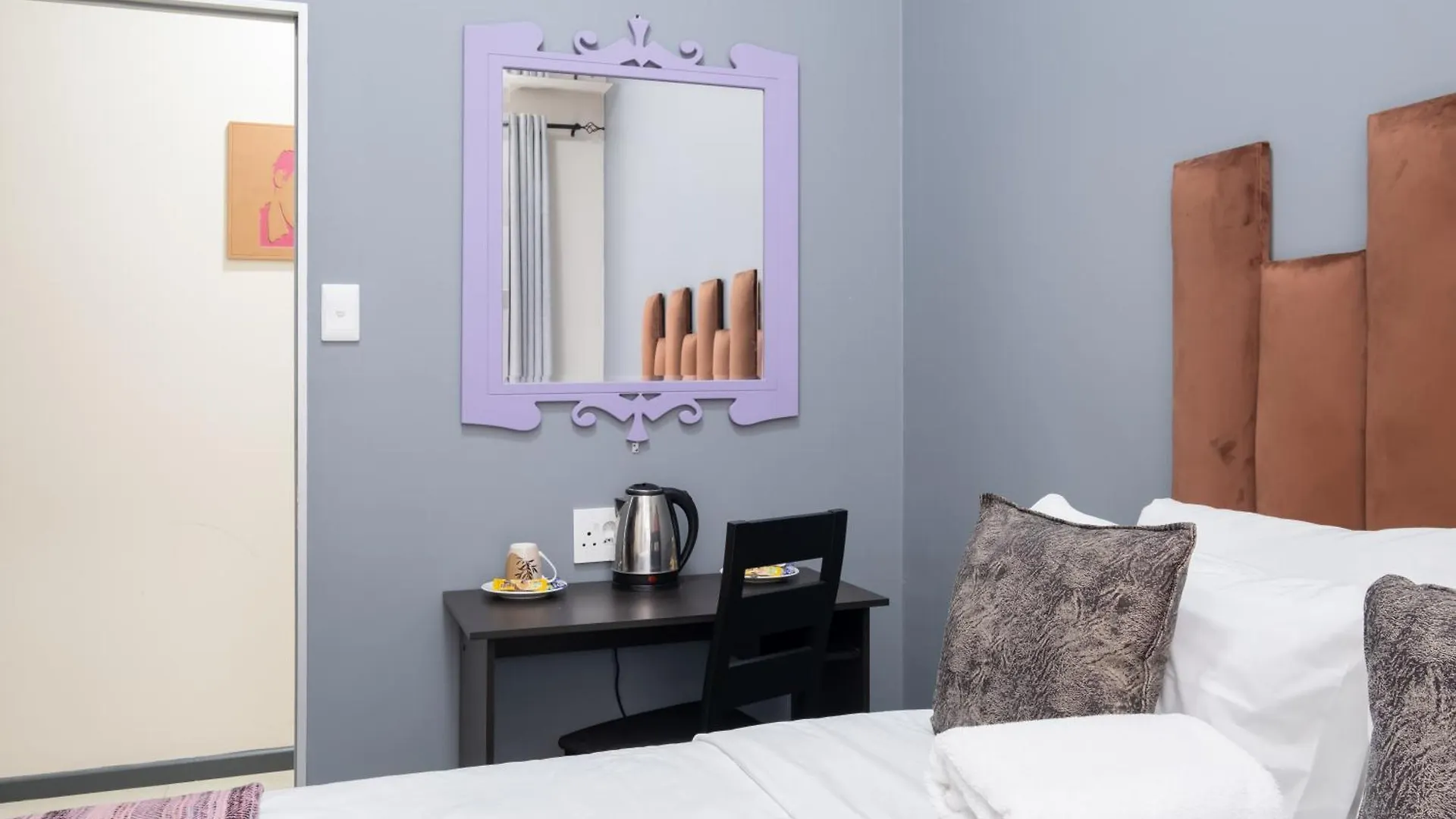 Cape Palm Royal Guest House Cape Town